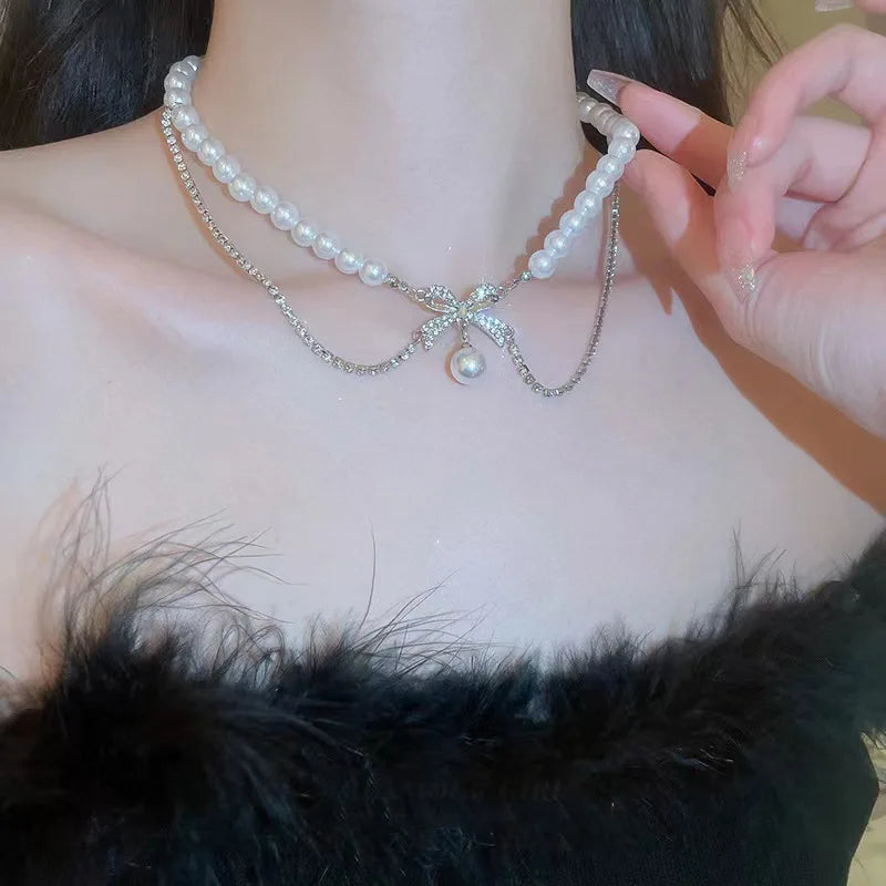 Elegance Royale Pearl Bow Necklace